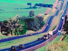 Rodovia Anhanguera em Sumaré